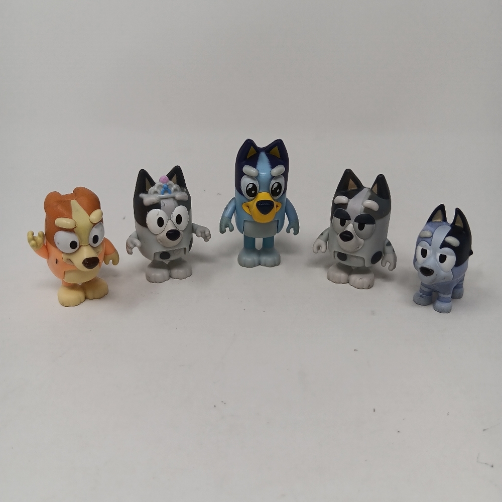 5 Pcs  Bluey Figure Bundle #440